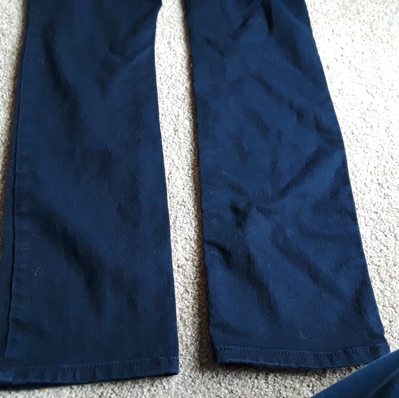 Ladies colored jeans. - Picture 3 of 3